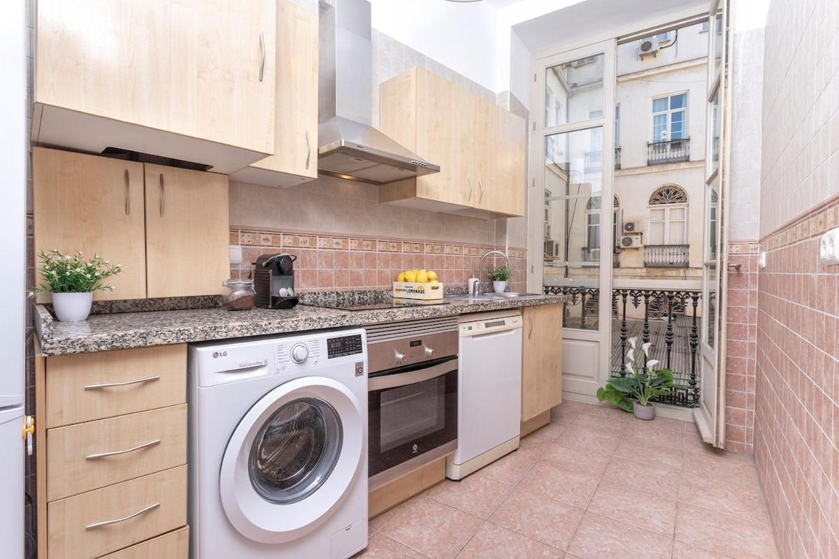 -Malagasunapts- Historic Heart Of Malaga Aa Wifi المظهر الخارجي الصورة